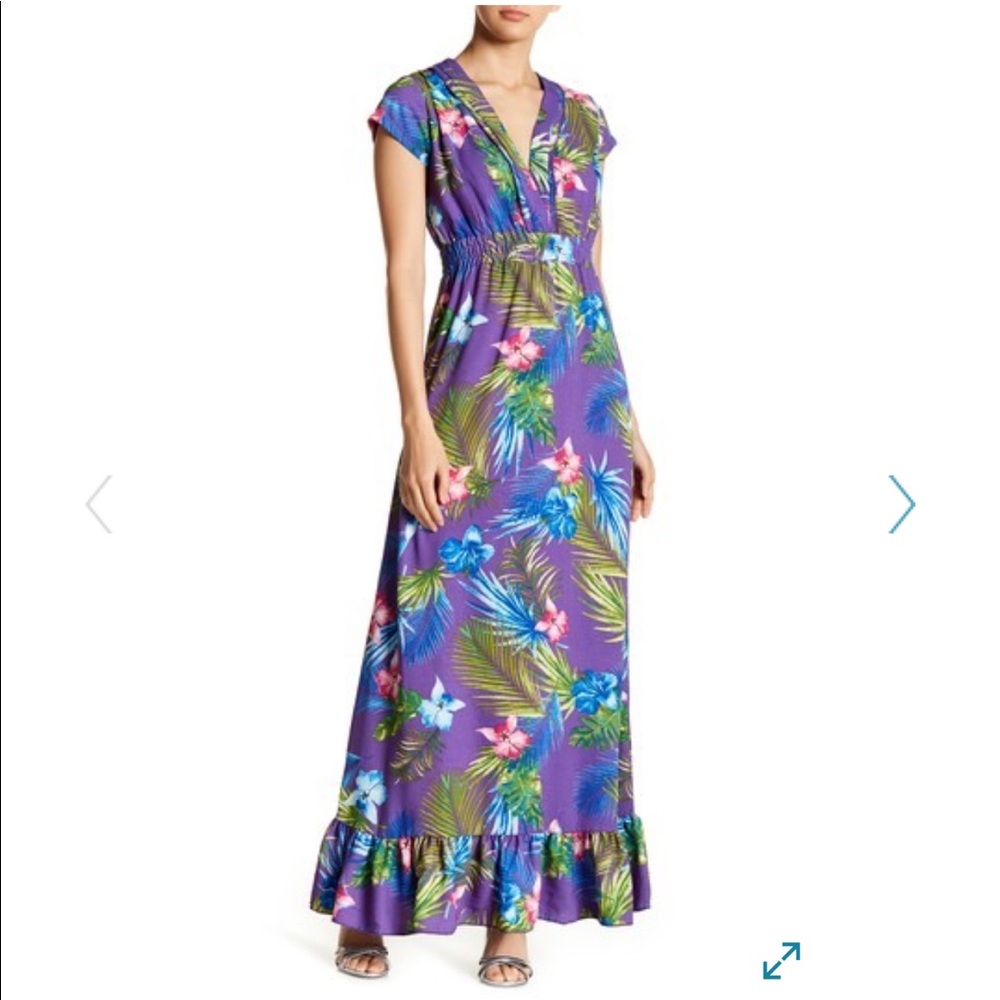 NWT Romeo and Juliet dress floral  open back